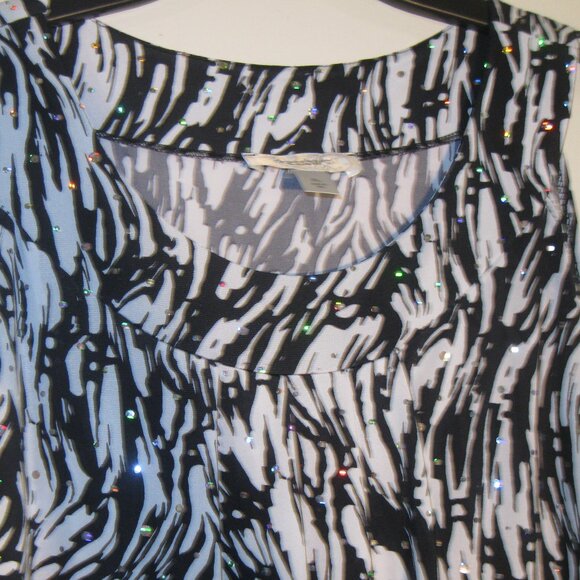 DRESSBARN Woman Silky Top Size XL sparkle sleeveless Tank Top black/white - Picture 3 of 4